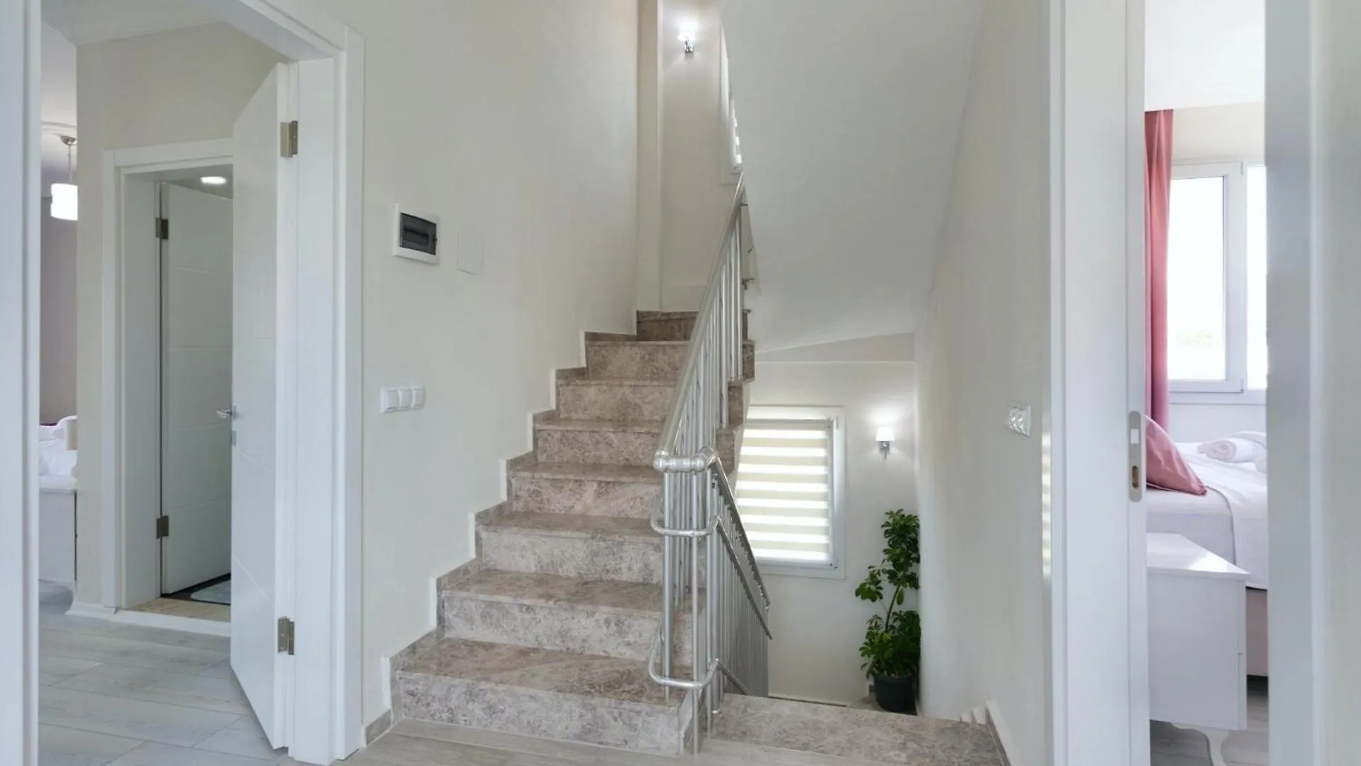 Fethiye 4 Bedroom Villa 2555