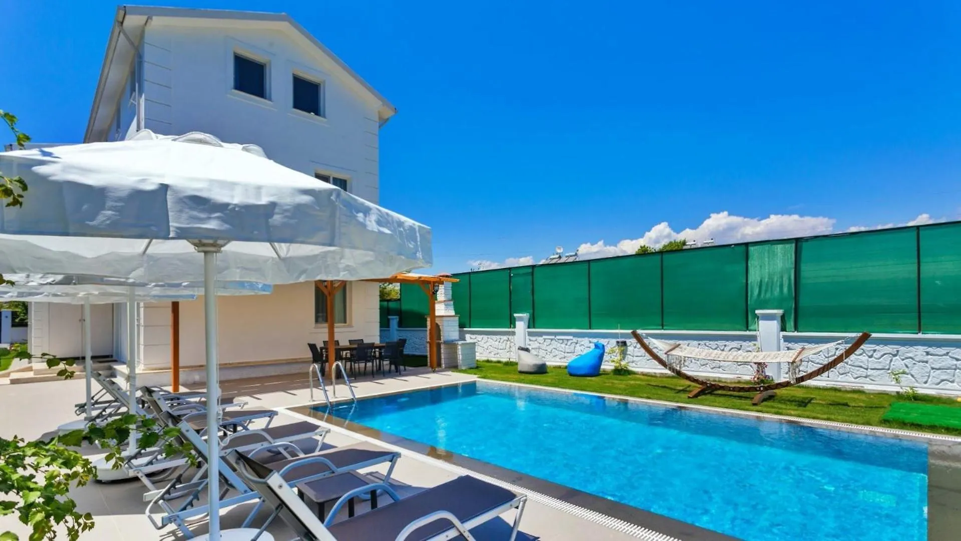 Fethiye 4 Bedroom Villa 2555