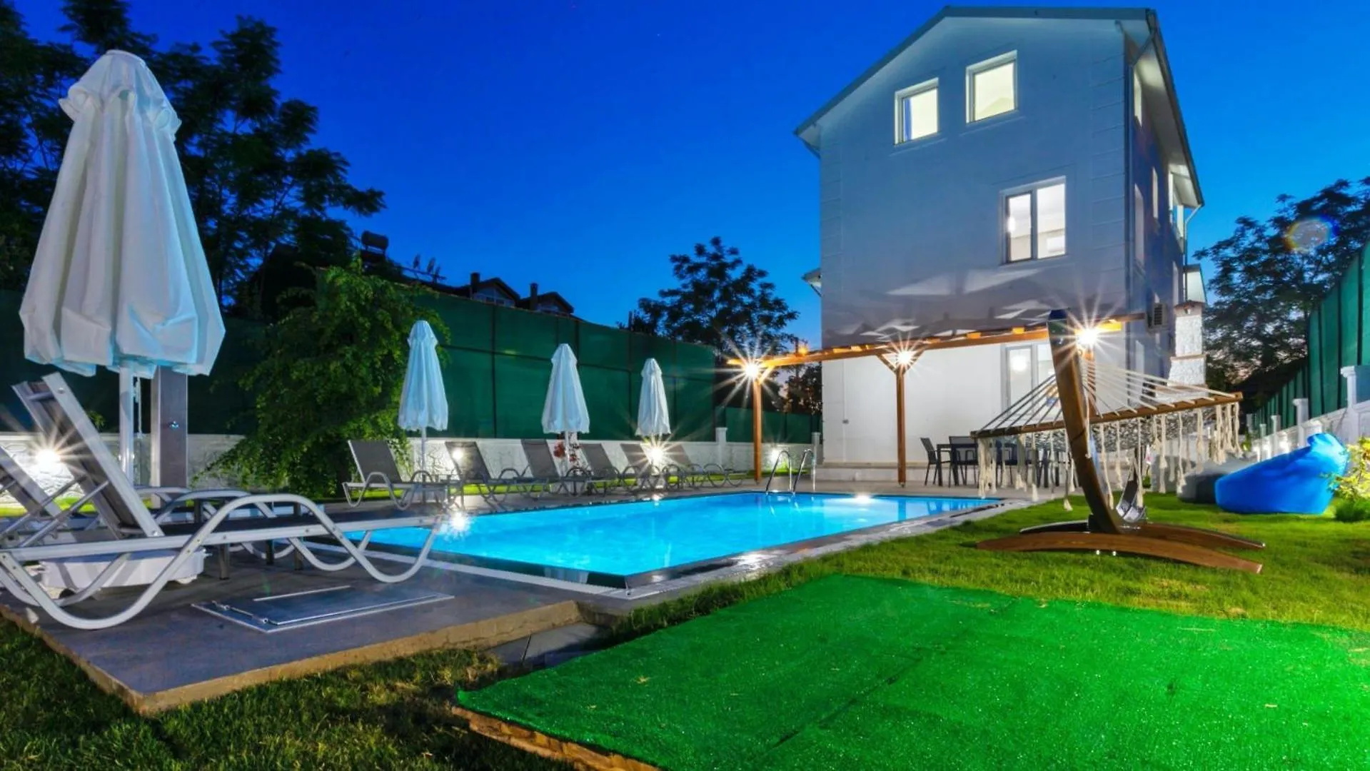 Fethiye 4 Bedroom Villa 2555 Turecko